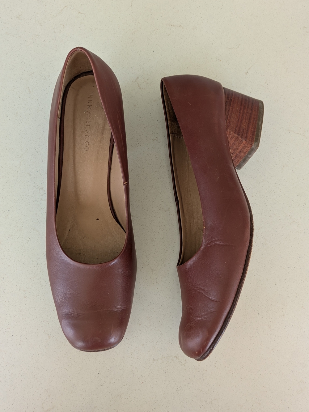Huma Blanco Brown Leather Block Heel Pumps - Classic Comfort 39
